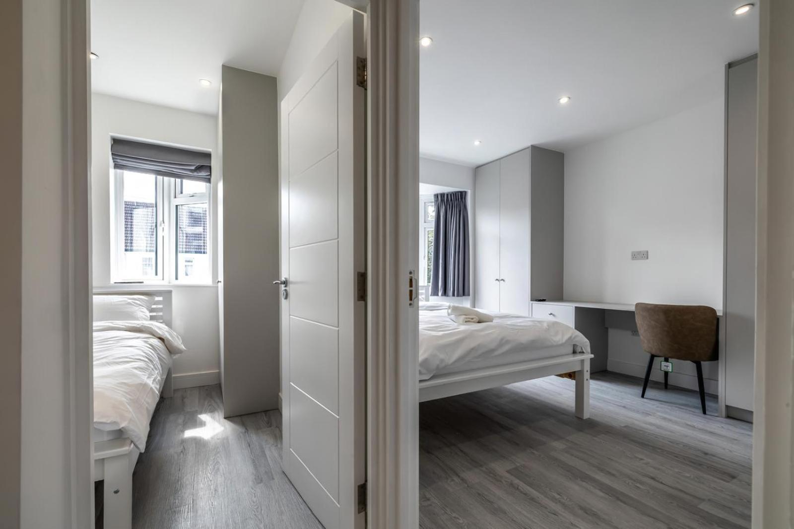 Modern Home With Driveway Parking For 2 Vehicles, Near Tottenham Hotspur Stadium, White Hart Lane Train Station London Exterior photo